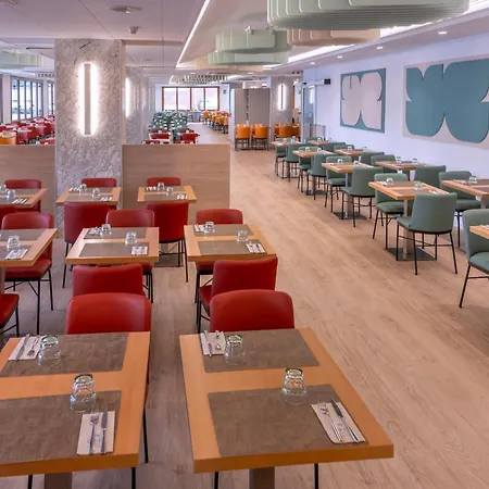 Готель Ght Oasis Park & 4*