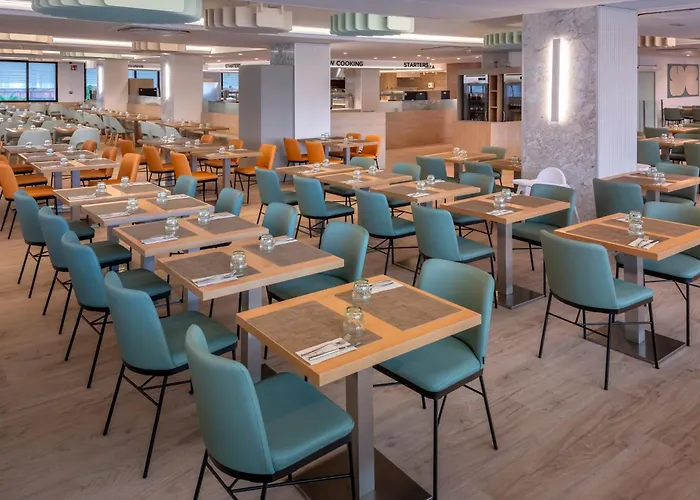 Готель Ght Oasis Park & 4*