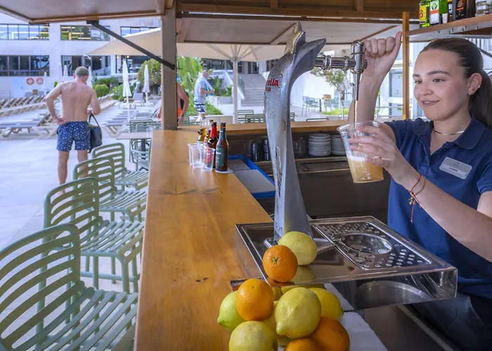 Ght Oasis Park & ホテル