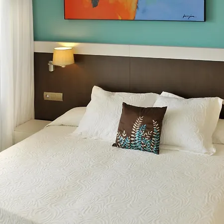 Ght Oasis Park & Hotell 4*