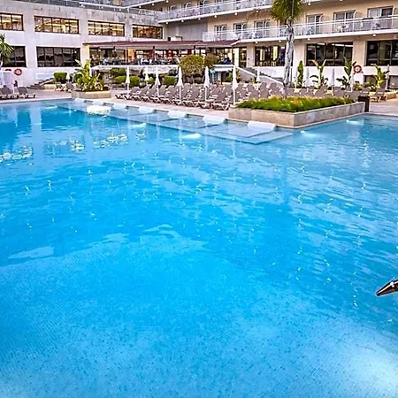 Ght Oasis Park & Hotel 4*