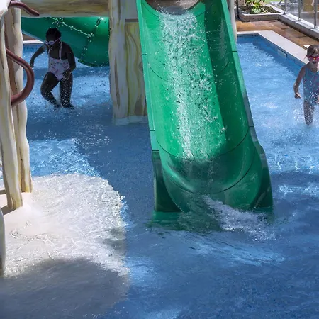 Ght Oasis Park & יורט דה מאר