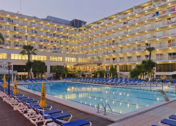 Ξενοδοχείο Ght Oasis Park & 4*