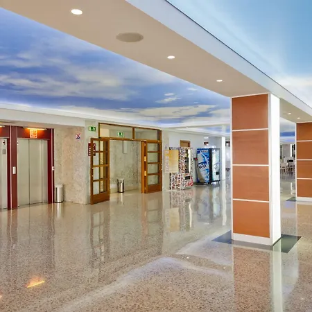 Ght Oasis Park & 4* Lloret de Mar